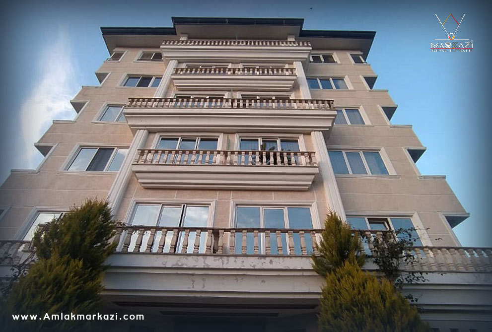 مزایا و معایب زندگی در طبقه اول آپارتمان